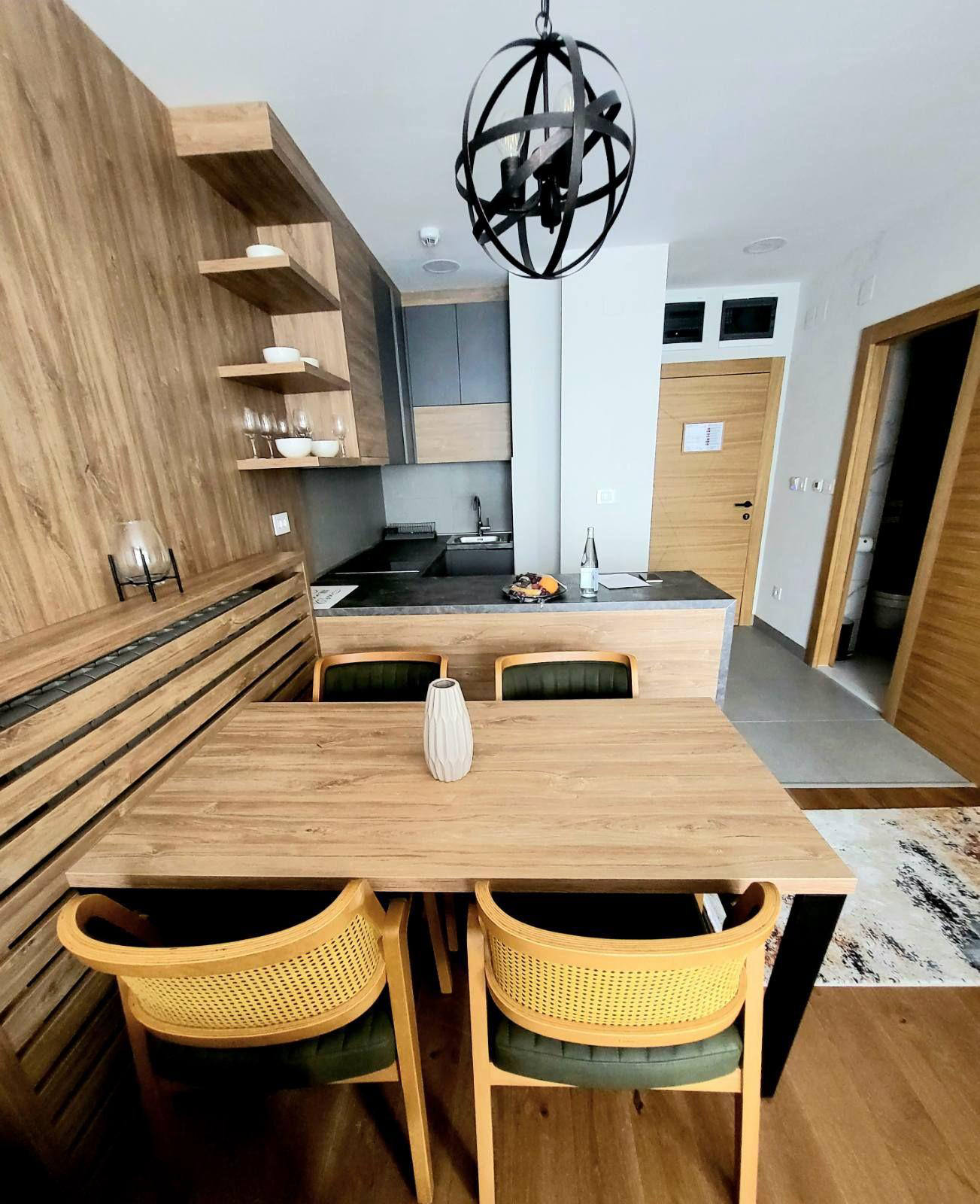 Квартира, 441 м², 160 000$ — FAKTOR